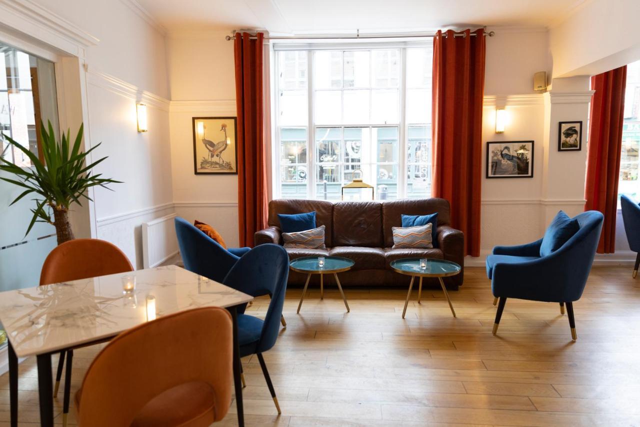 The Warwick Arms Hotel Eksteriør billede