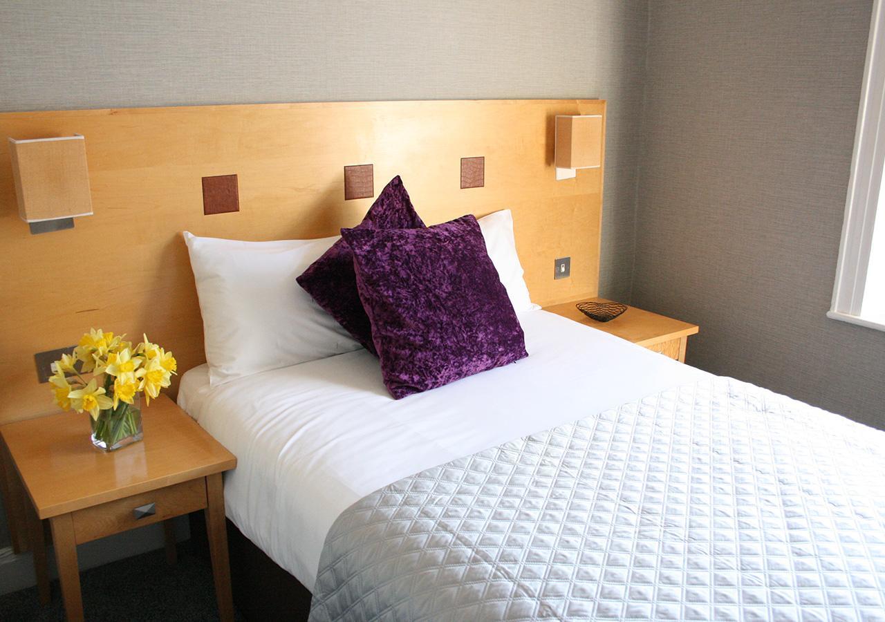 The Warwick Arms Hotel Eksteriør billede