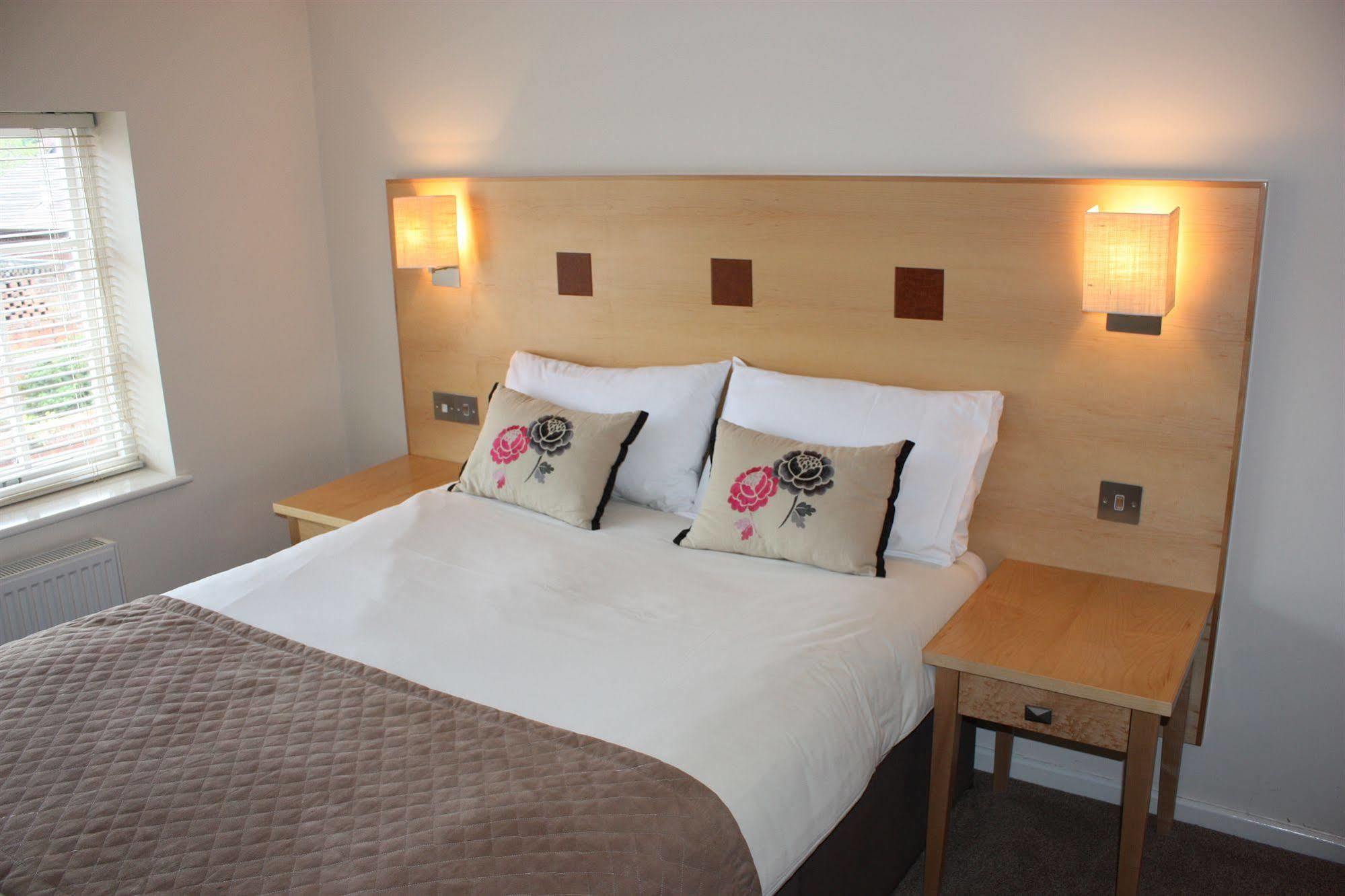 The Warwick Arms Hotel Eksteriør billede