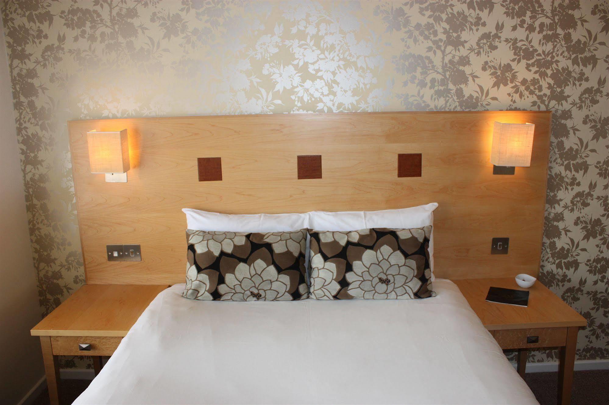 The Warwick Arms Hotel Eksteriør billede