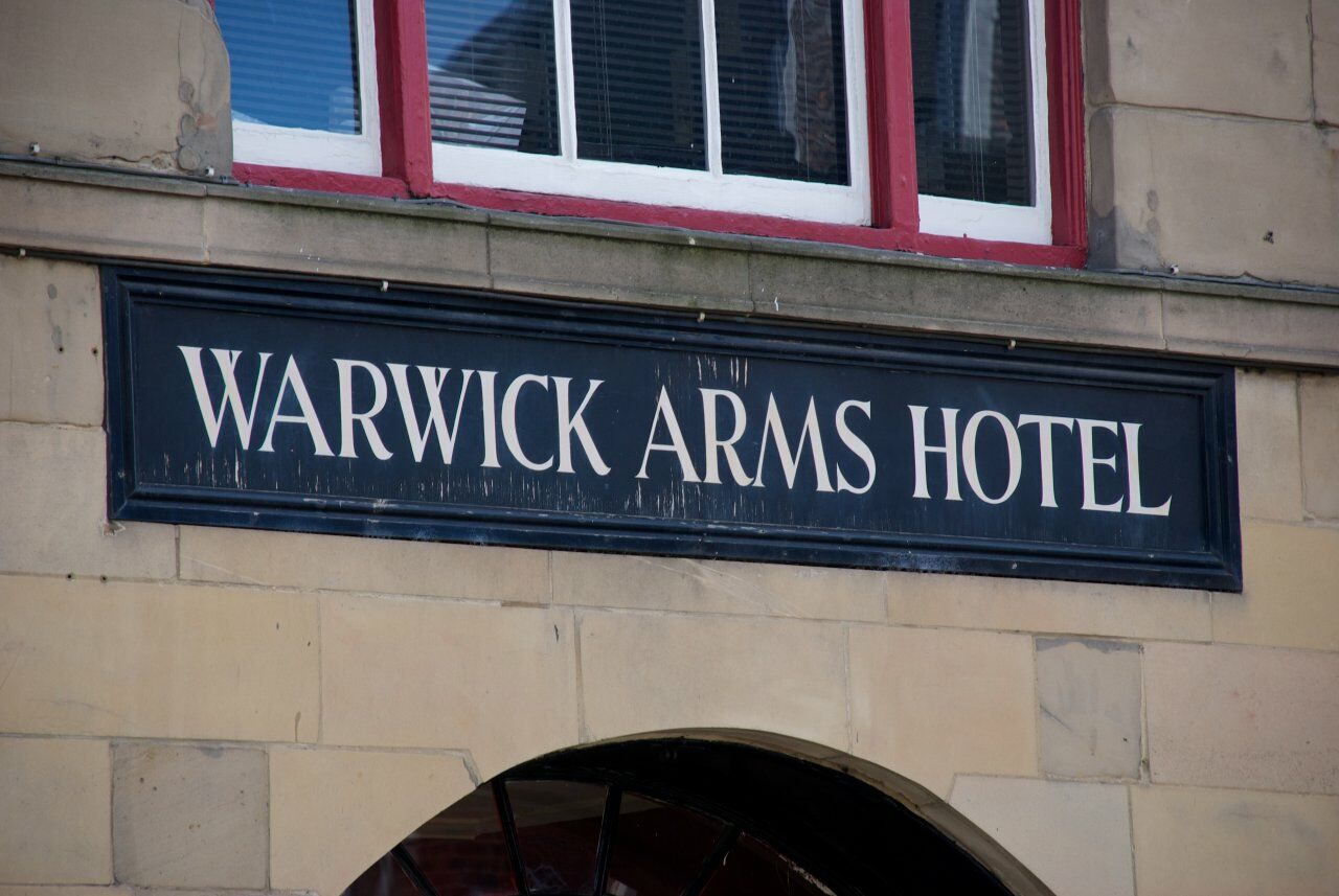 The Warwick Arms Hotel Eksteriør billede